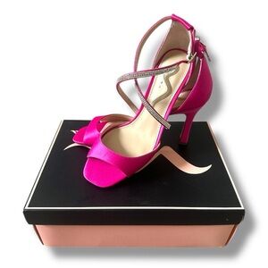 Nina Fuchsia Pink Satin Strappy Rhinestone Heels Women’s Size 7.5 NEW IN BOX